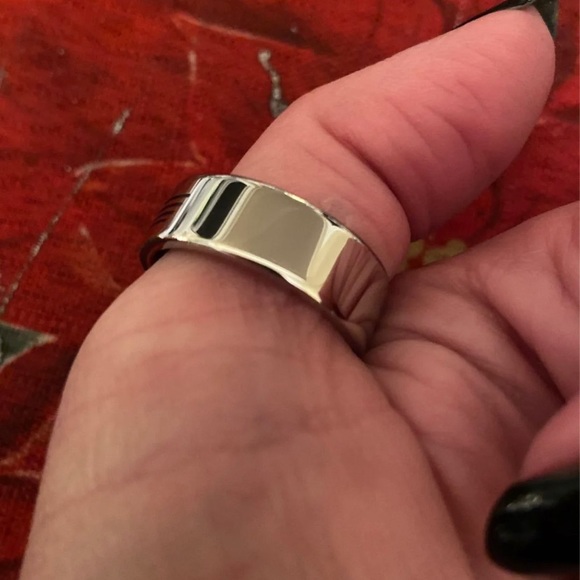 L- HD Mens Rings - Picture 2 of 6